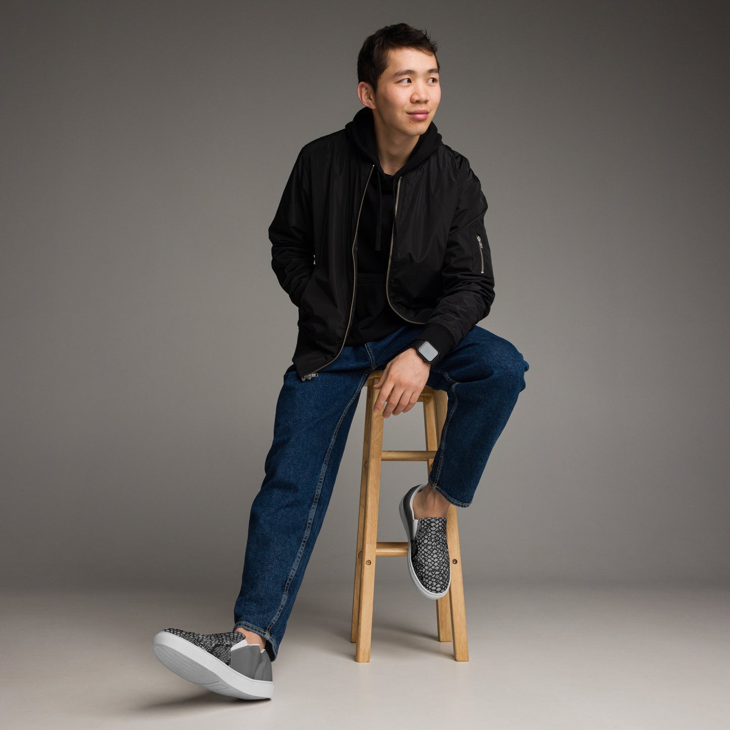 {{ cuffed-beanie-black-front-66ccf3094b609 }} {{ Cuffed Beanie Black }}