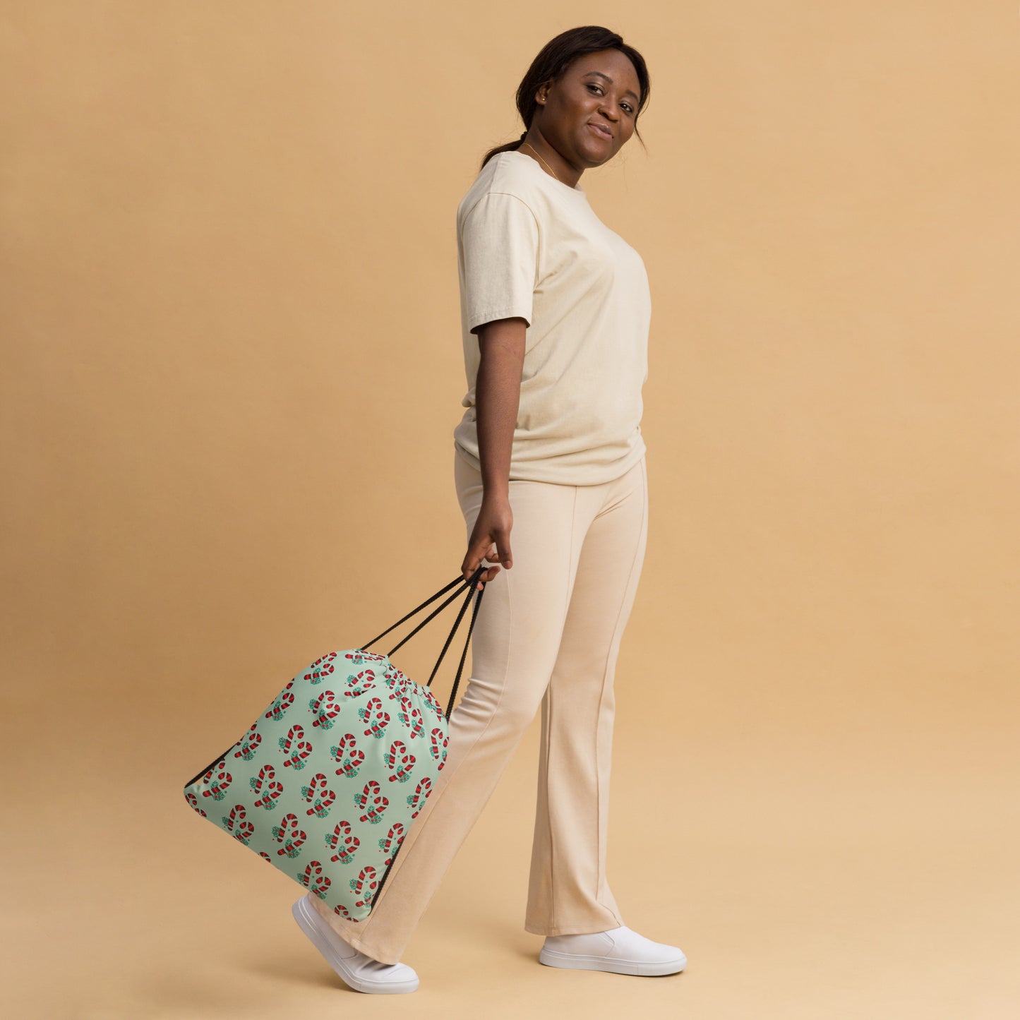 {{ cuffed-beanie-black-front-66ccf3094b609 }} {{ Cuffed Beanie Black }}