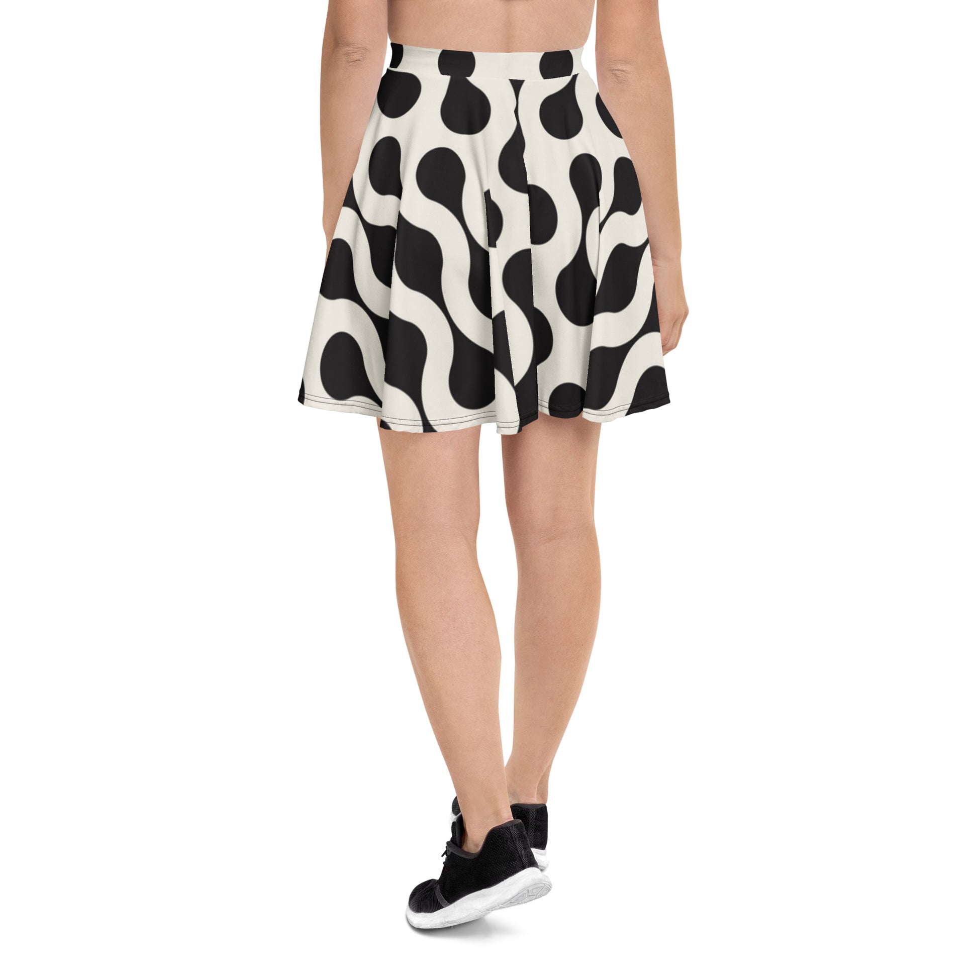 {{ cuffed-beanie-black-front-66ccf3094b609 }} {{ Cuffed Beanie Black }}