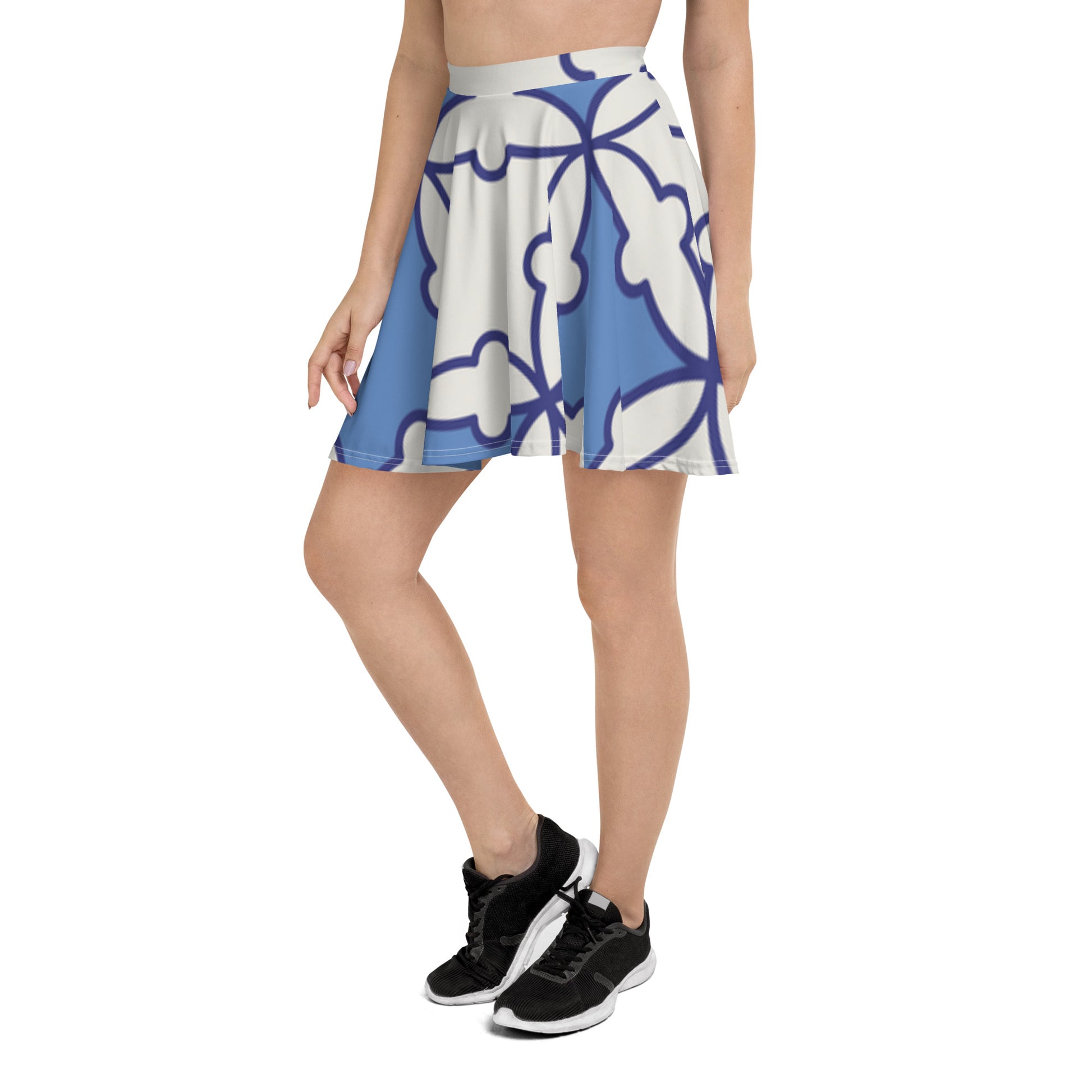 {{ cuffed-beanie-black-front-66ccf3094b609 }} {{ Cuffed Beanie Black }}