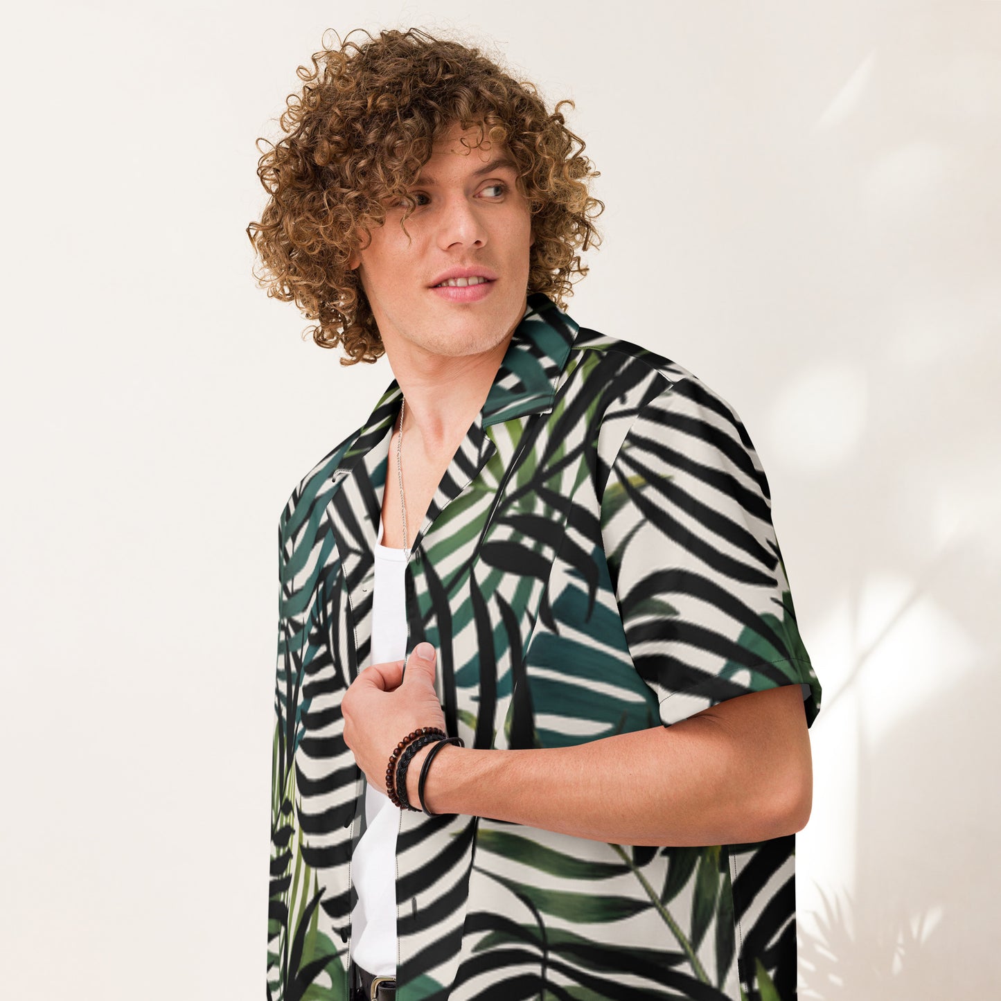 {{ cuffed-beanie-black-front-66ccf3094b609 }} {{ Cuffed Beanie Black }}