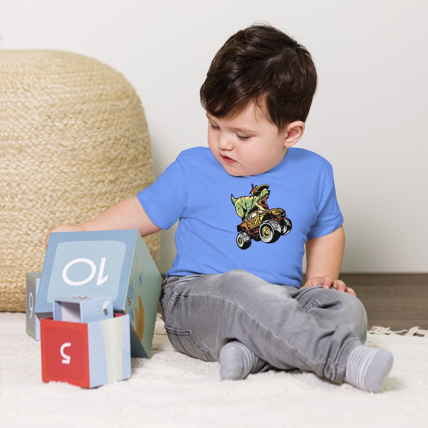 {{ cuffed-beanie-black-front-66ccf3094b609 }} {{ Cuffed Beanie Black }}