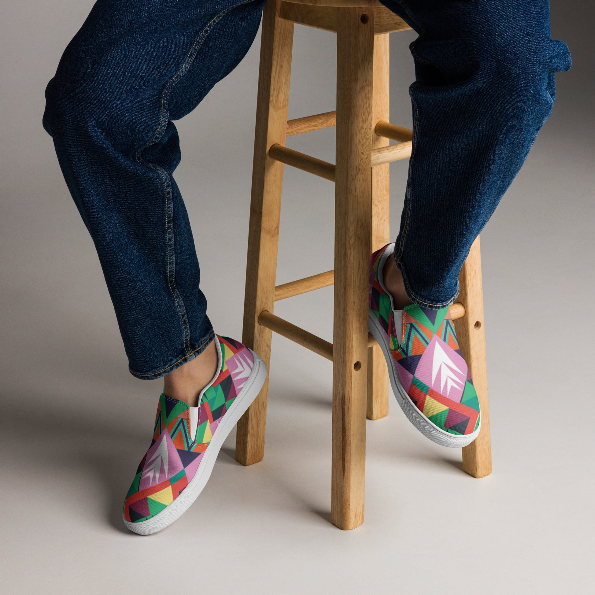 {{ cuffed-beanie-black-front-66ccf3094b609 }} {{ Cuffed Beanie Black }}