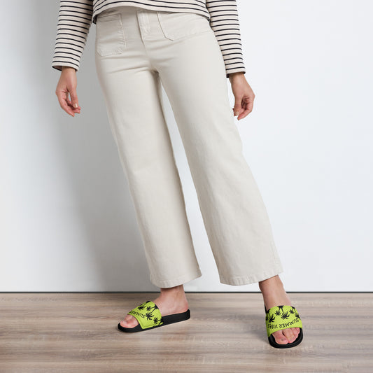 {{ cuffed-beanie-black-front-66ccf3094b609 }} {{ Cuffed Beanie Black }}