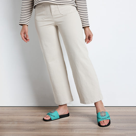 {{ cuffed-beanie-black-front-66ccf3094b609 }} {{ Cuffed Beanie Black }}