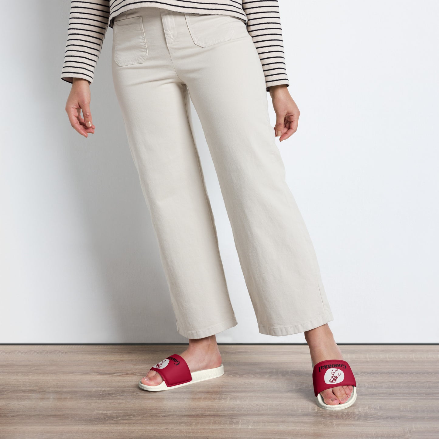 {{ cuffed-beanie-black-front-66ccf3094b609 }} {{ Cuffed Beanie Black }}